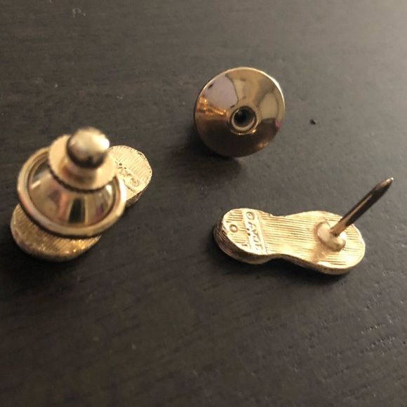 Vintage 70s Avon Set Gold Shoe Print Tie Tacks - Picture 4 of 5